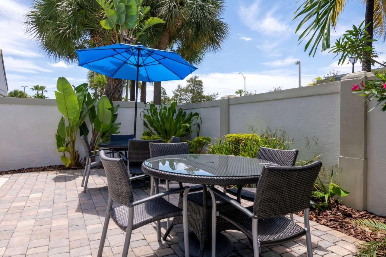 Best Western Plus North Miami-Bal Harbour Экстерьер фото