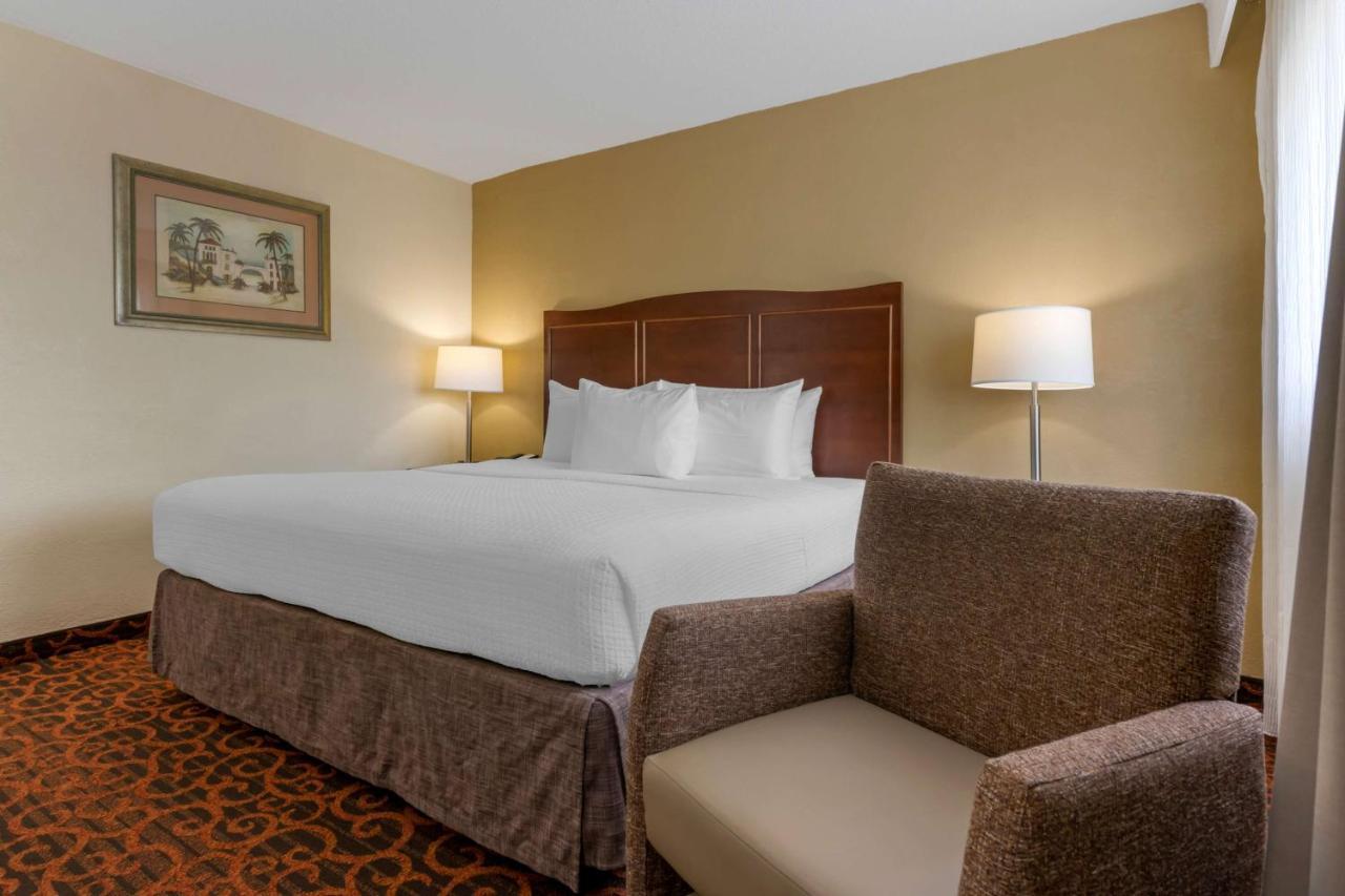 Best Western Plus North Miami-Bal Harbour Экстерьер фото
