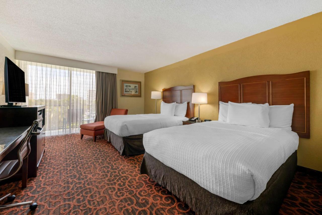 Best Western Plus North Miami-Bal Harbour Экстерьер фото