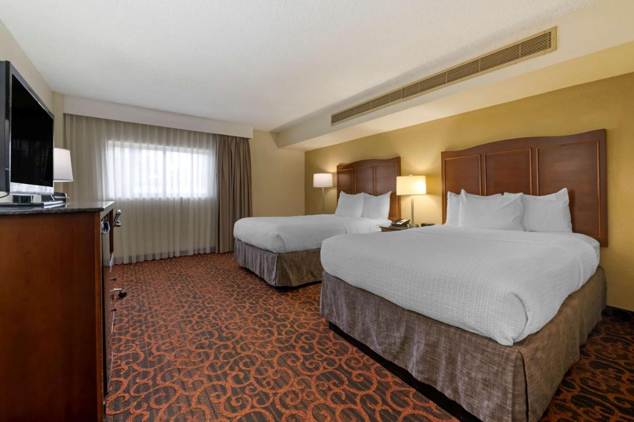 Best Western Plus North Miami-Bal Harbour Экстерьер фото