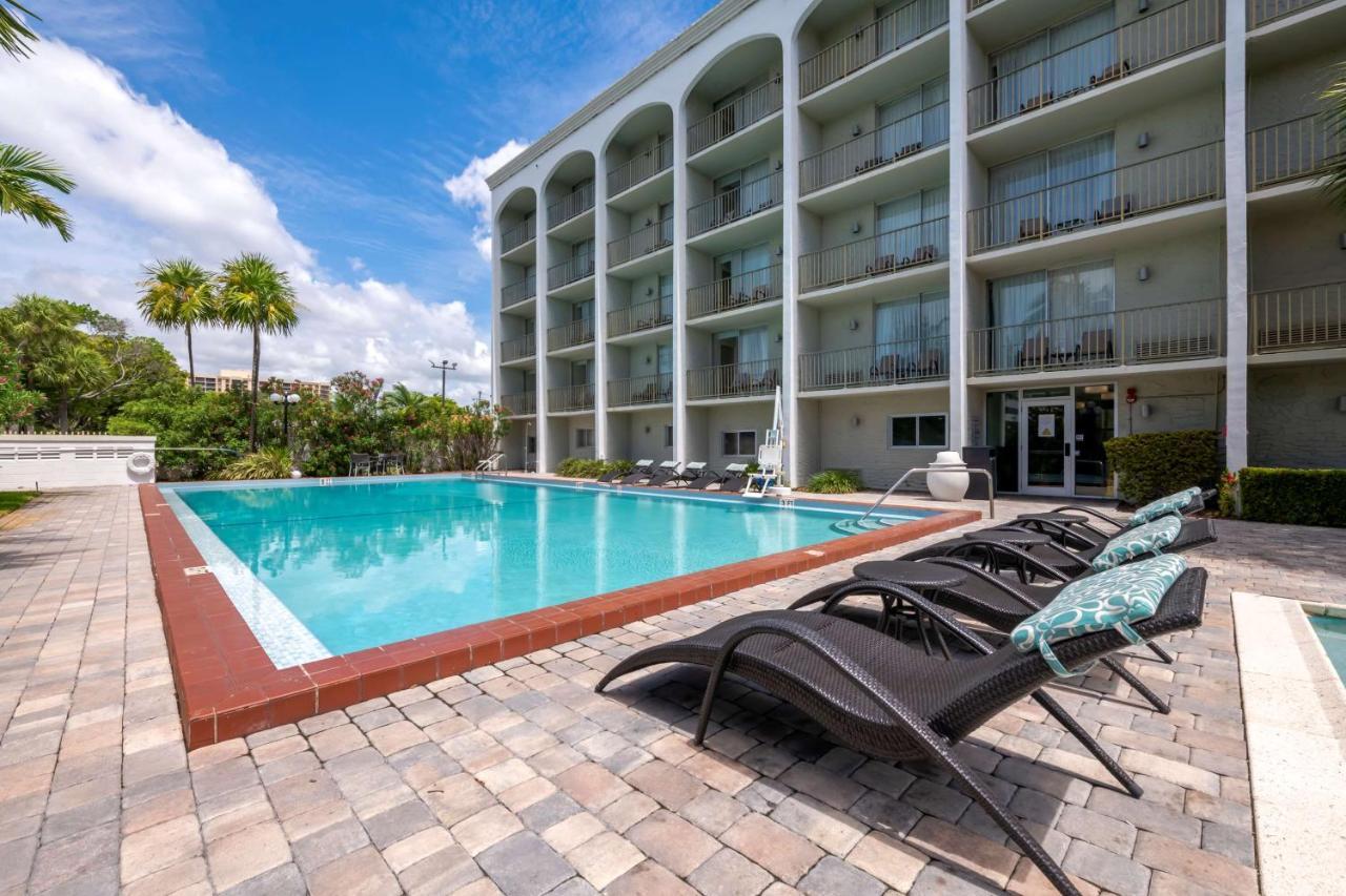 Best Western Plus North Miami-Bal Harbour Экстерьер фото