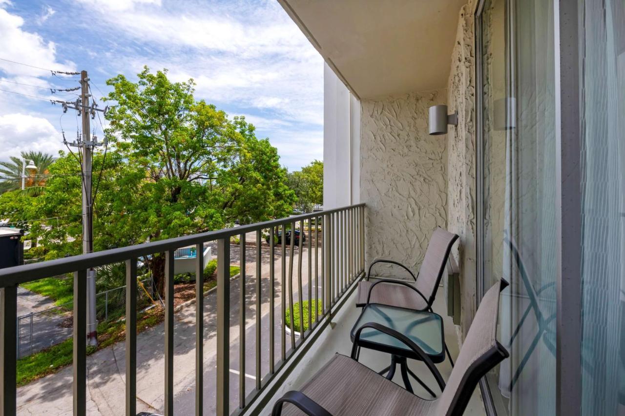 Best Western Plus North Miami-Bal Harbour Экстерьер фото