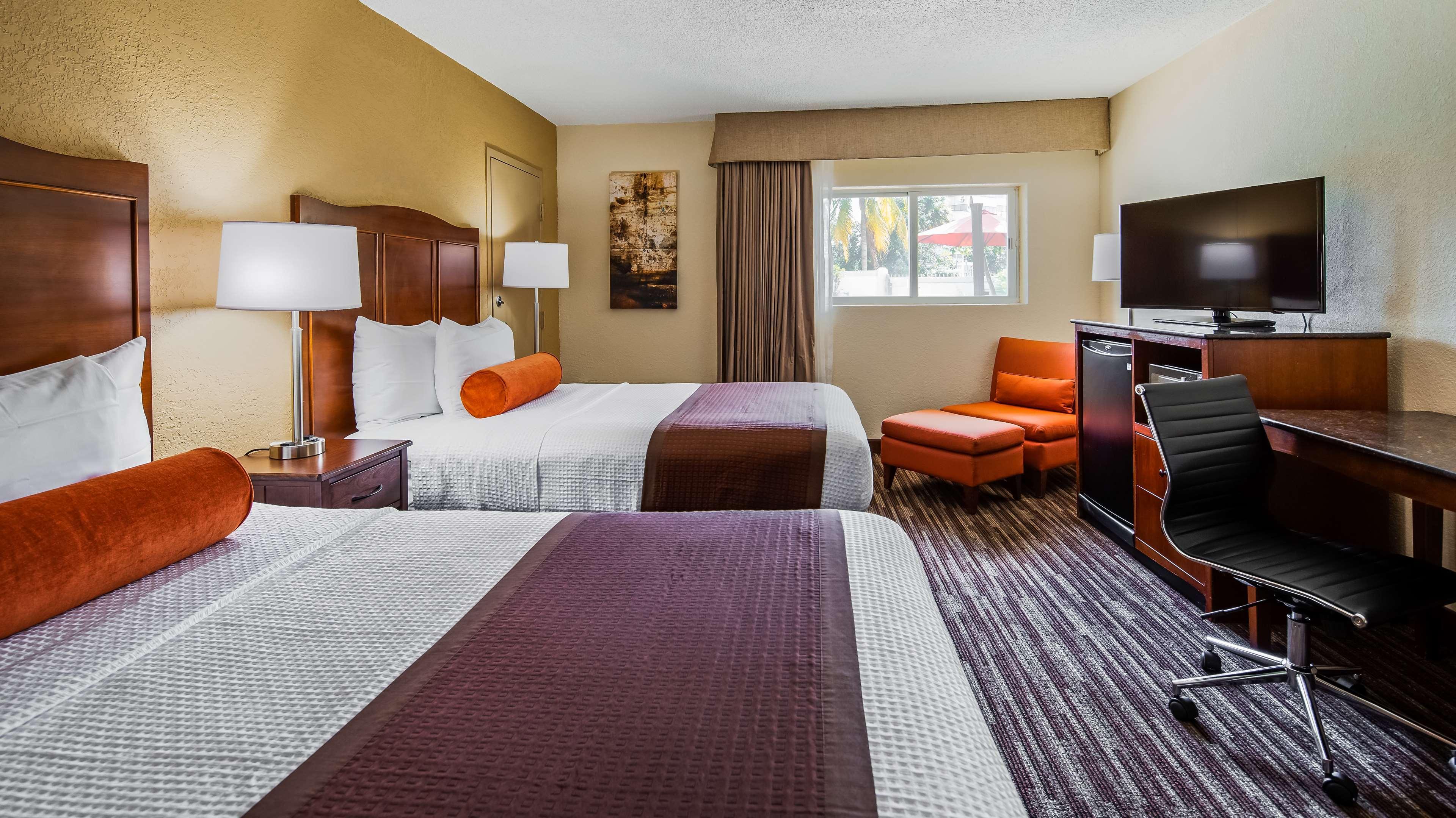 Best Western Plus North Miami-Bal Harbour Экстерьер фото
