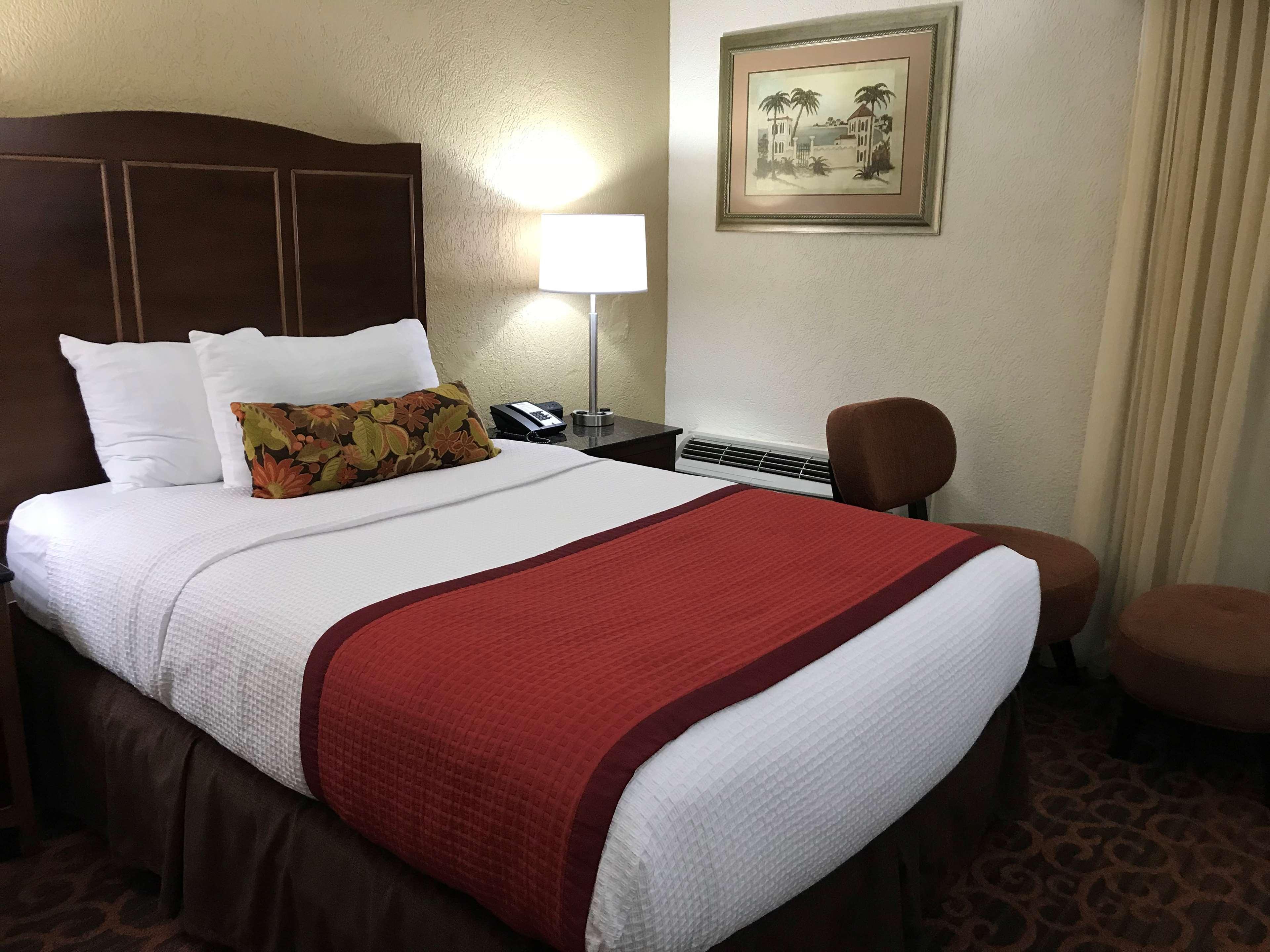 Best Western Plus North Miami-Bal Harbour Экстерьер фото