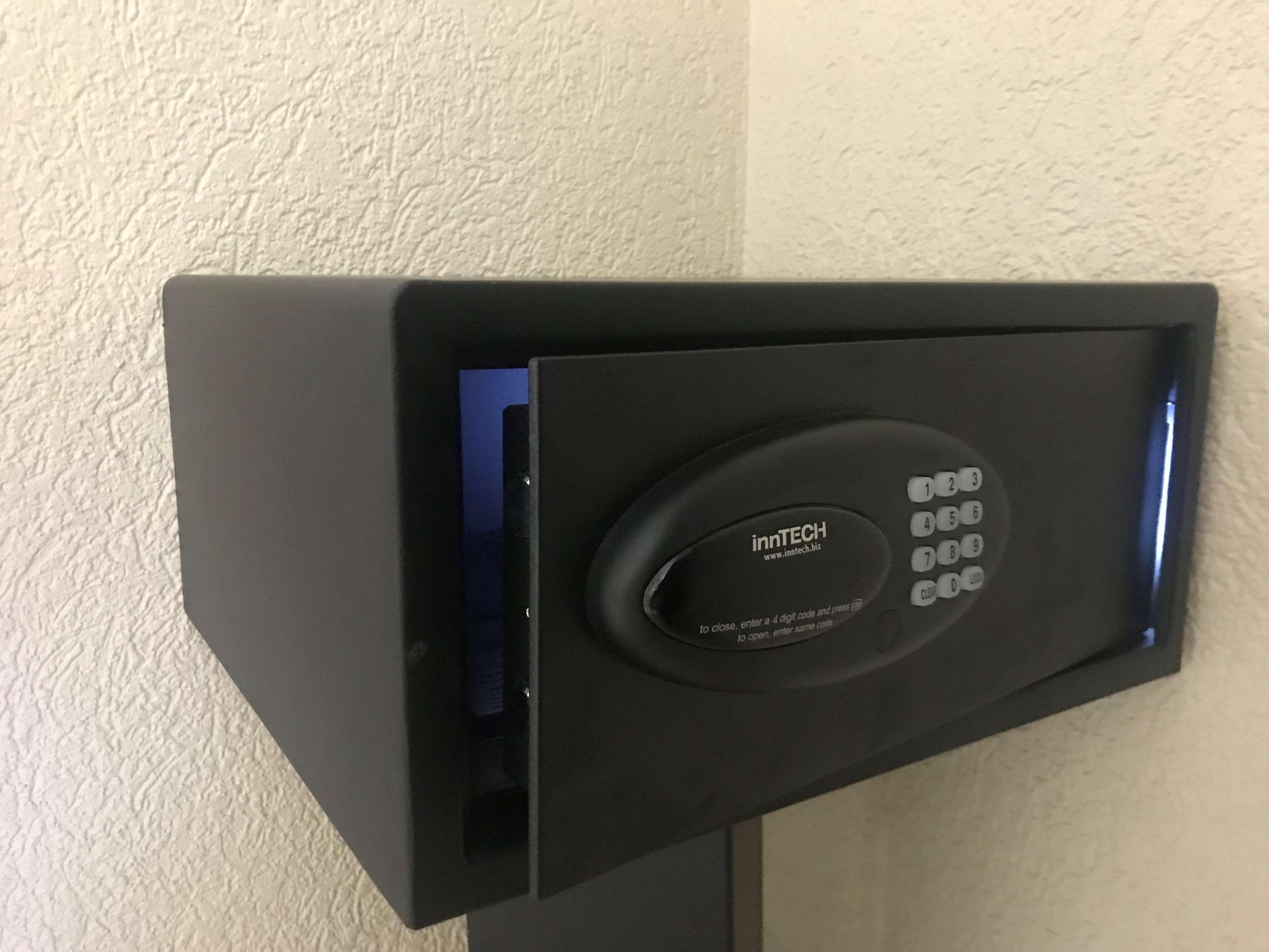 Best Western Plus North Miami-Bal Harbour Экстерьер фото