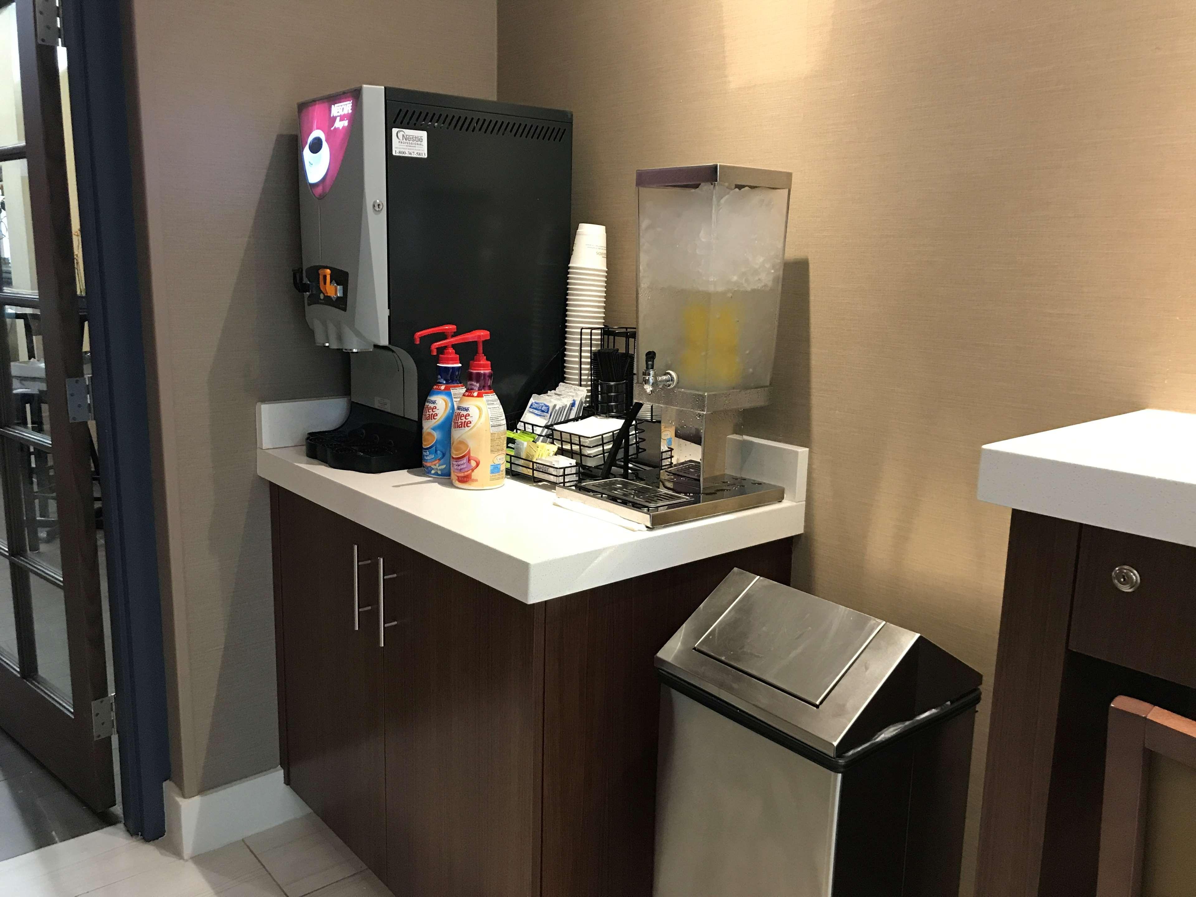 Best Western Plus North Miami-Bal Harbour Экстерьер фото