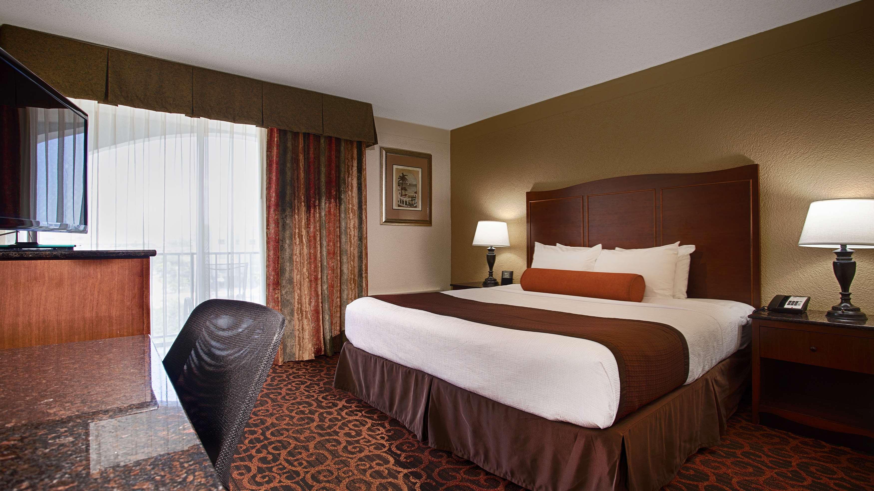 Best Western Plus North Miami-Bal Harbour Экстерьер фото